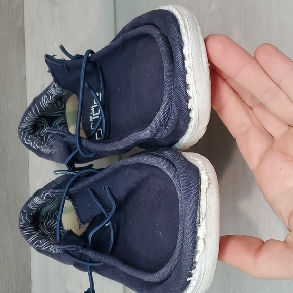 Hey Dude Wally Youth Navy Loafer Slip on shoes sz Y6-L7 - Picture 5 of 12